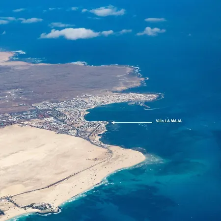 La Maja Beachfront فيلة *