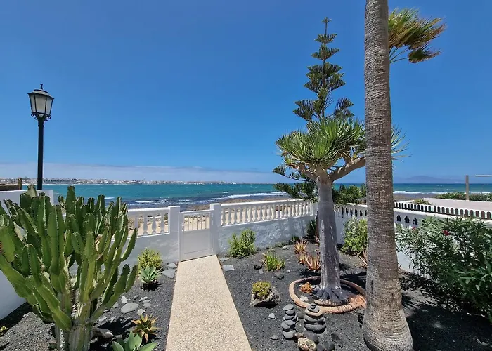 La Maja Beachfront וילה קורלחו