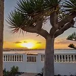 La Maja Beachfront Вилла