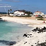 La Maja Beachfront 빌라 코라레호