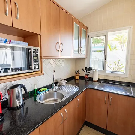 Villa La Maja Beachfront *