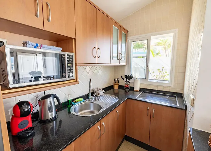 Villa La Maja Beachfront *